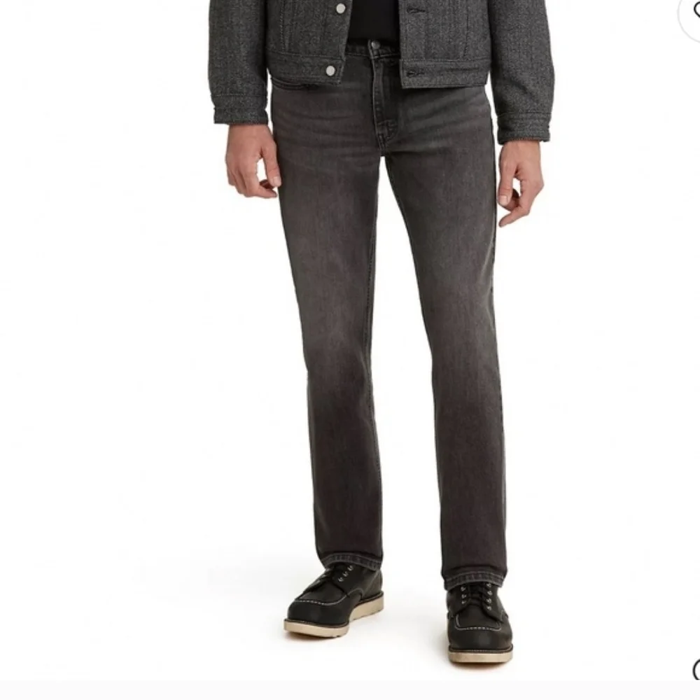 🏈NWT LEVIS STRAIGHT